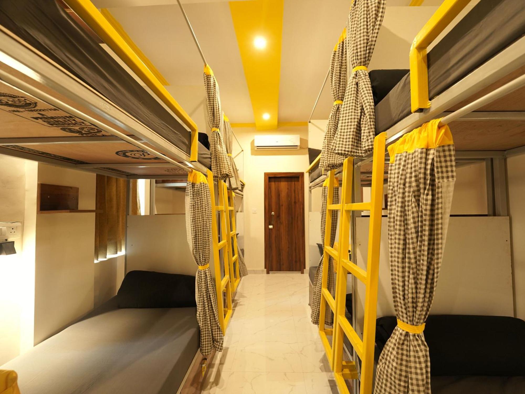 The Hosteller Rishikesh, Upper Tapovan Esterno foto